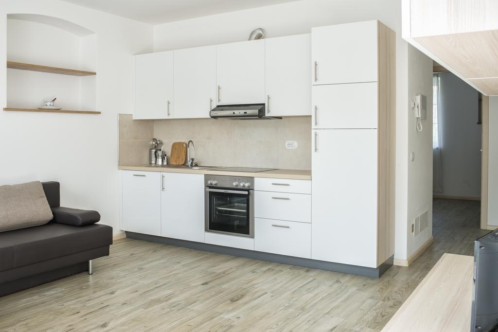 Apartment Residence Veronika Ora / Auer Стая снимка